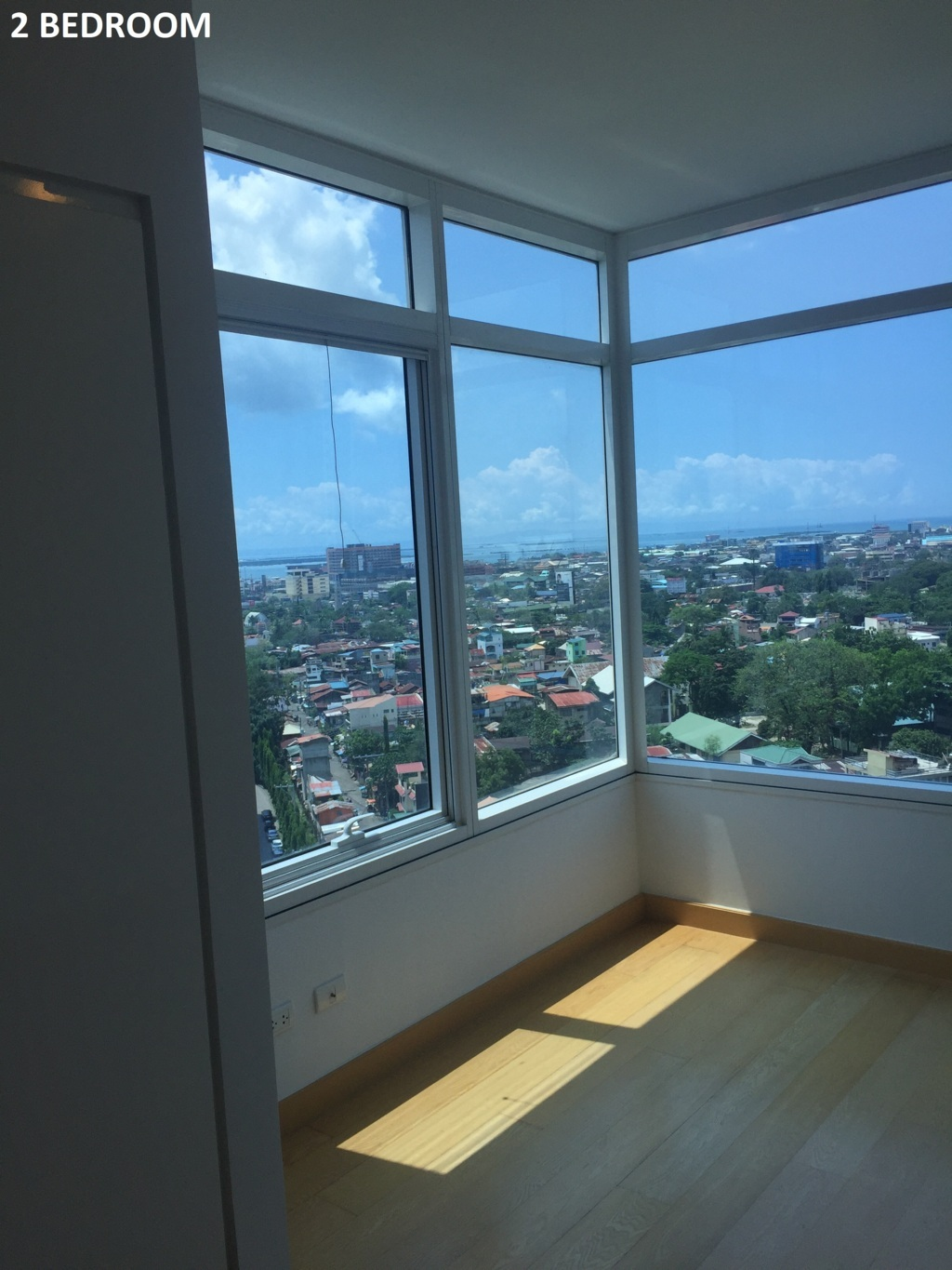 1016 residences - 26