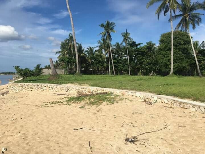 1.4 Hectare Beach House for Sale in Daanbantayan Cebu